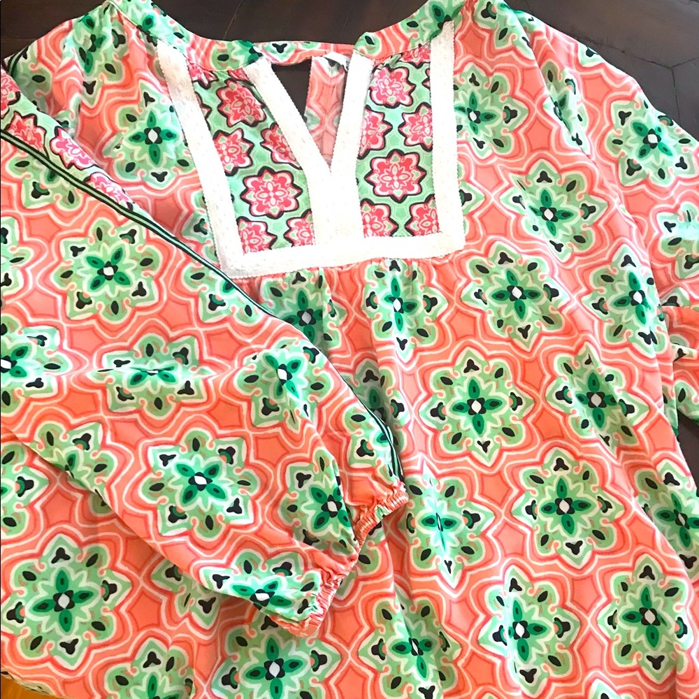 Crown & Ivy blouse